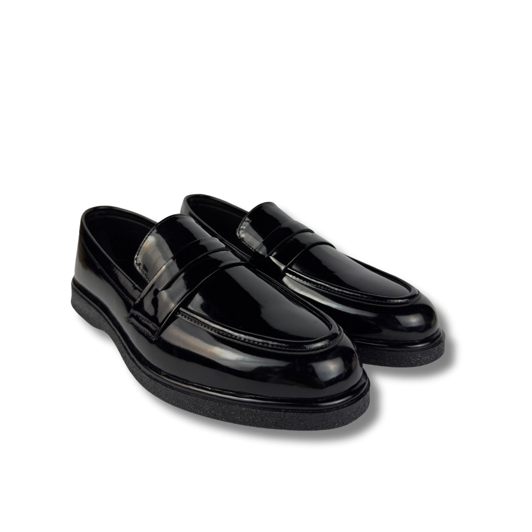 GLOSS BLACK LOAFER