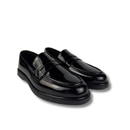 GLOSS BLACK LOAFER